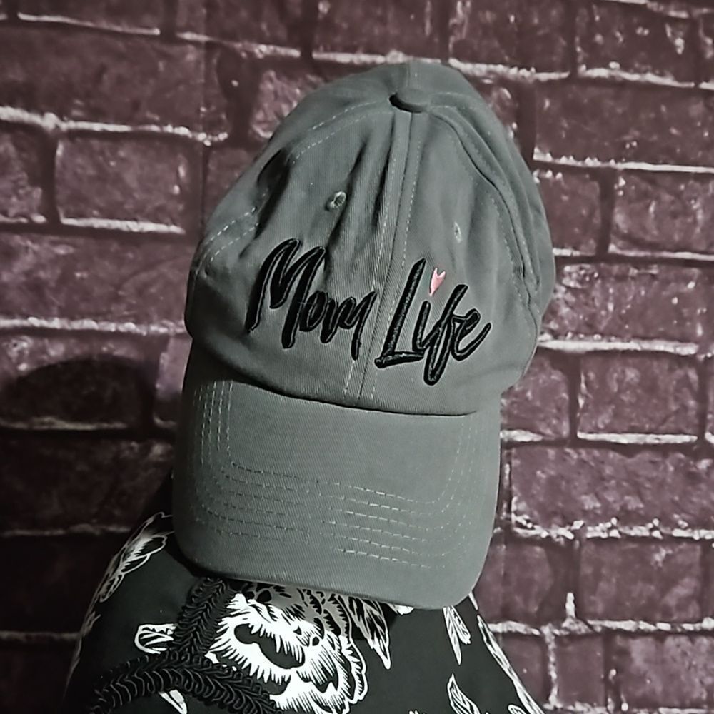 Mom 🎁 Life Gray Cloth Adjustable Cap